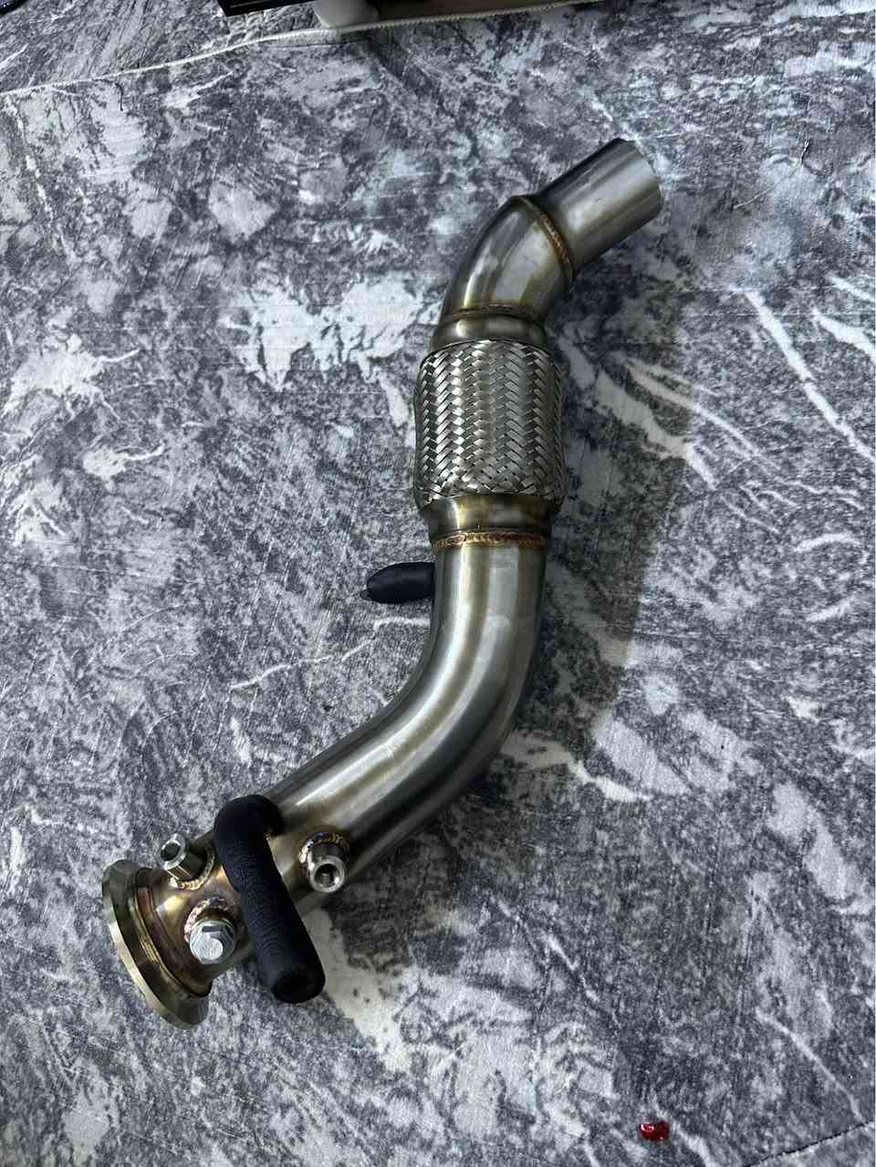 داون پایپ نوێ لۆک بەکارنەهاتوو 
بۆ فرۆشتن نرخی 100 دۆلار
لە هەولێرم
***********
0750-654-36-36 أربيل, العراق
