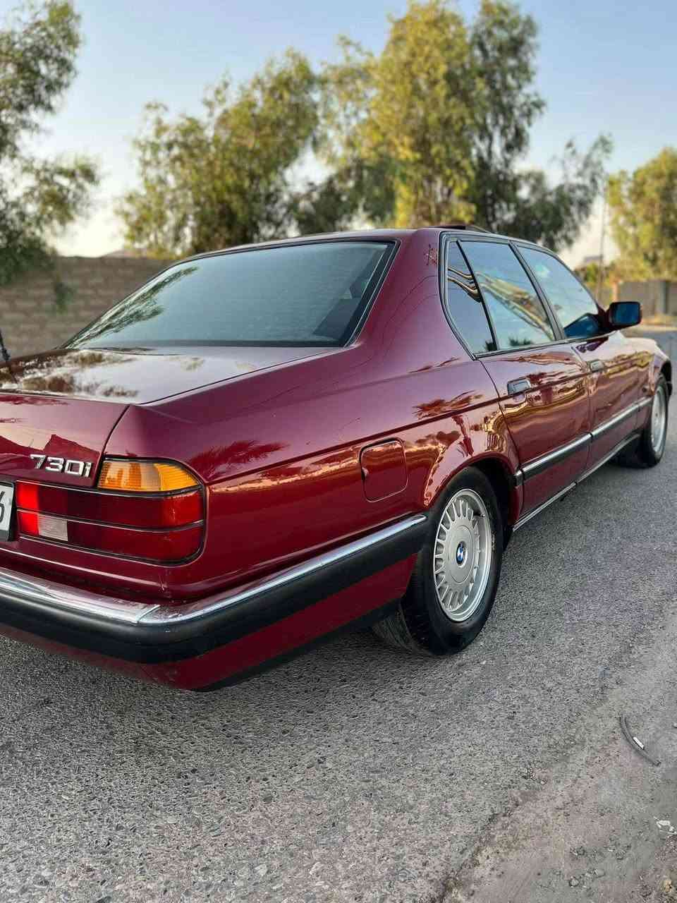 سياره للبيع موديل 93 سياره نظيفه حداديه جديده كير جديد سنويه نافذه سعر 48وبيه مجال حك الجيه مكان السياره ميسان المجر تواصل عله الرقم ***********
