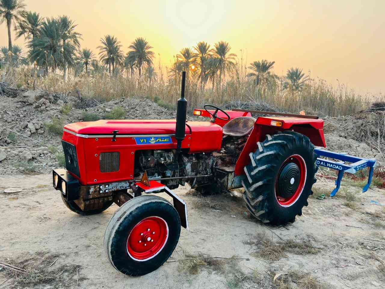 للبيع عنتر موديل 1986 مكينة جديدة بريك تخم ثكال امامي خلفي كهربائيات شغاله باتري جديد نكره سلف كير ومحرك واكسن وجهاز هودرليك مكفولات مكينة جديدة خير من الله أي نقص ما بيه السعر 3500 وبيه مجال بسيط المكان بابل قرب الخط السريع للأستفسار ***********
