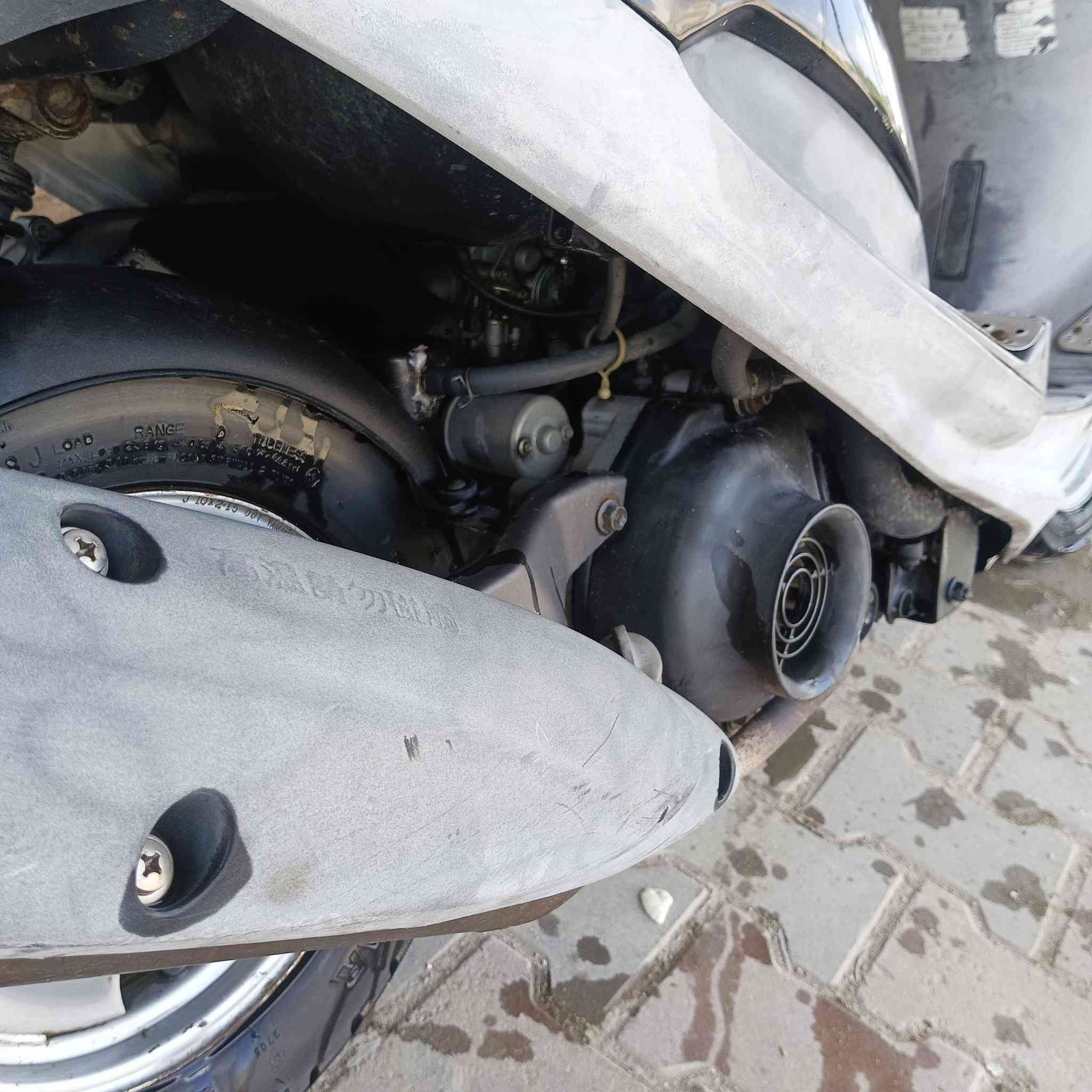 ماكس منغولي للبيع دراجه كفاله برغي ما مفتوح بيها مكاني رميثه اريد ينتصر على هذا الرقم ***********
