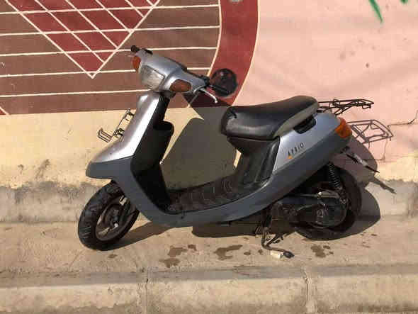 بوتين حديث دبل سكريتر شاصي شرط كهربائيّة شغال شرط سلف لايت اشاير هورن كلو شغال بس باتري ماتصرف عليه ربع مكاني الايمن السعر 260او بي مجال 
***********
***********
