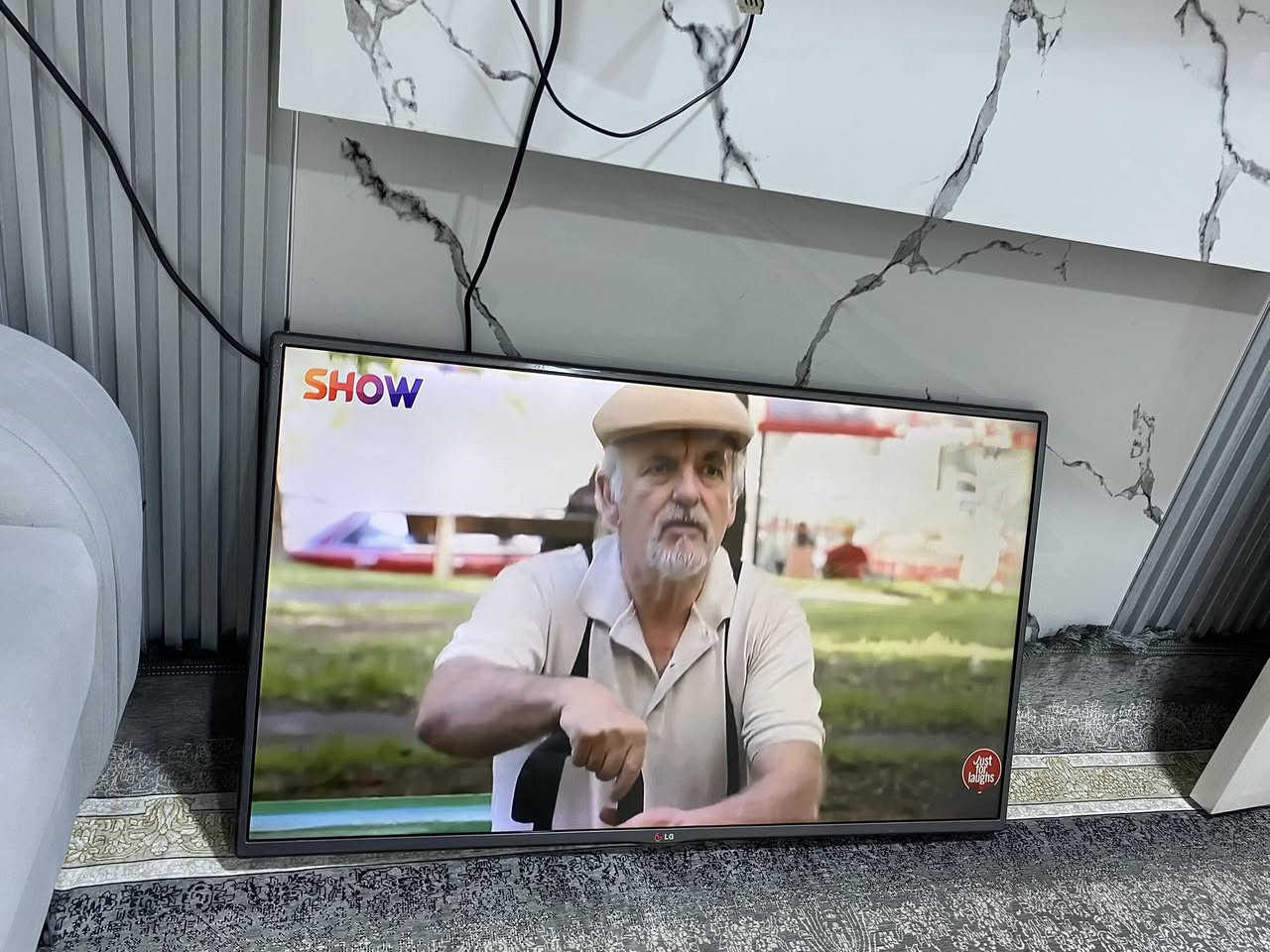 تيفي شاشة 42 ماركةي ال جي LG وةجبةي 1 كوري اصلي باك و بي عةيبة شوين ٢ HD هةية بة زةمان بو نرخ نامة بنيرن يان تيل بكةن *********** @highlight
