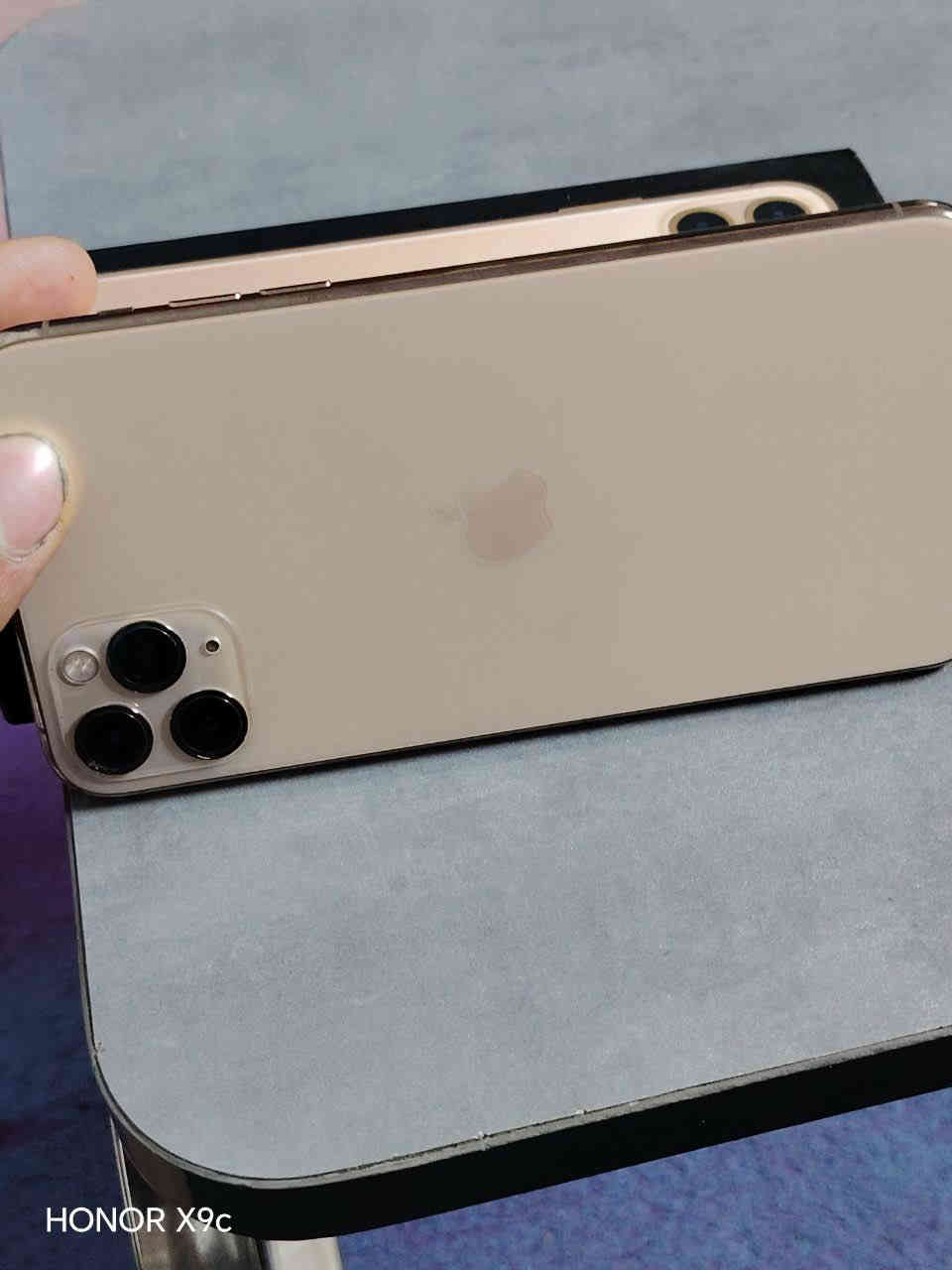 السلام عليكم شباب ايفون 11 برو ماكس ذاكره 256 بطاريه 92 للبيع جهاز جديد ممفتوح ملحقاته ويا كارتونته كامل نظيف نظيف مكاني بغداد الحسينيه مال راشديه وسعر الجهاز 400 وبي مجال حك الجيه رقمي ***********
