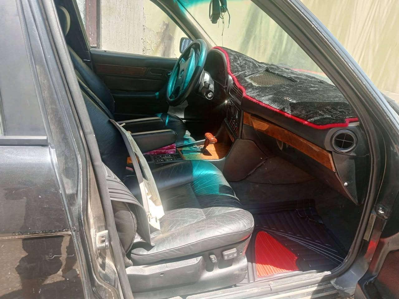 للبيع BMW 525 موديل 1993
رقم بغداد
محرك 525
كير أوتوماتيك
التبريد شغال
الكهربائيات كلها شغالة
المحرك مسكّر فانوس
تايرات جديدة ومشدودات
شاشة بالدشبورد
السيارة بحالة جيدة وجاهزة للاستخدام
الستفسار   اتصل او واساب مامتواجد مازنجر 

 ***********
