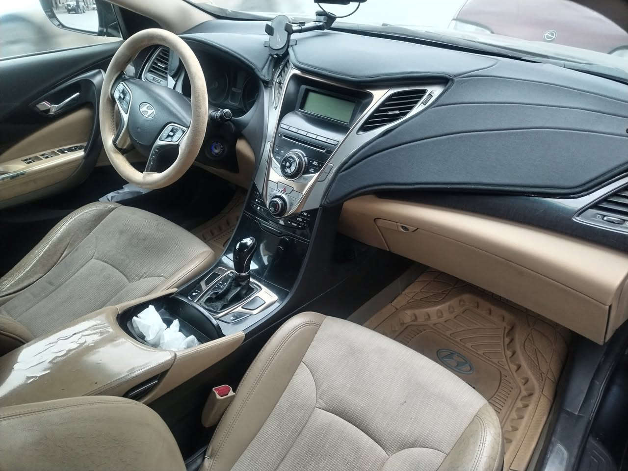 أزيرة موديل2013
سيارة جاهزة مابي نقص
بي اربع قطعة صبوغ
بدون ضرب
رقم سليمانية جديد
كاربايات كل شغال
صدر امامى خلفي جديد
تايرات جديد
بسمي
مكاني كركوك
***********
***********
سعر 110
