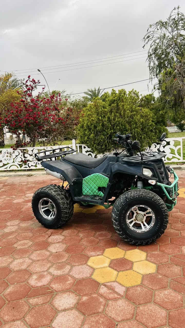 دراجه رباعية للبيع
حجم كبير
المكان الرمادي 
رايدها ب مليون و٣٠٠ 
اشتريتها ب ٣ ملايين بوقتها


**إذا كنت صاحب هذا الإعلان وتريد حذفه لأي سبب، رجاءا أرسل رسالة إلى الدعم الفني**