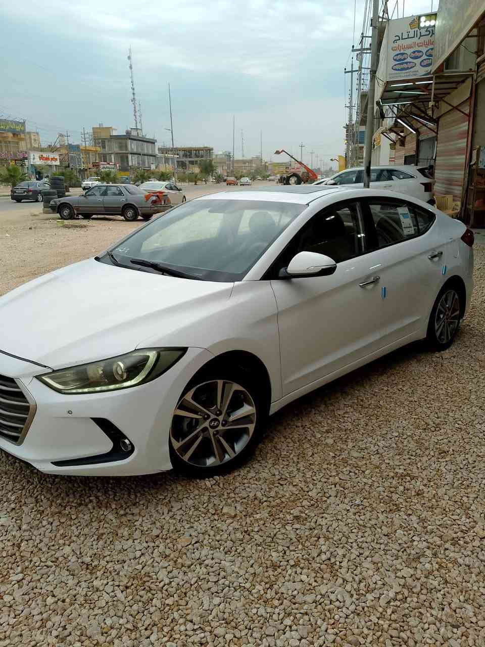 سلام عليكم 
سيارة هيونداي النترا 2018 وارد خليجي السياره سبورت ،مكينتها 2000، بيها صبغات بالصفحة مال شخوط رقم اربيل بأسم الشركة ، سياره كلش حلوه ونظيفه 
سعرها 125 ورقه
اني مكلف بالنشر وهذا رقم صاحب السياره واتساب او اتصال 
***********
***********
