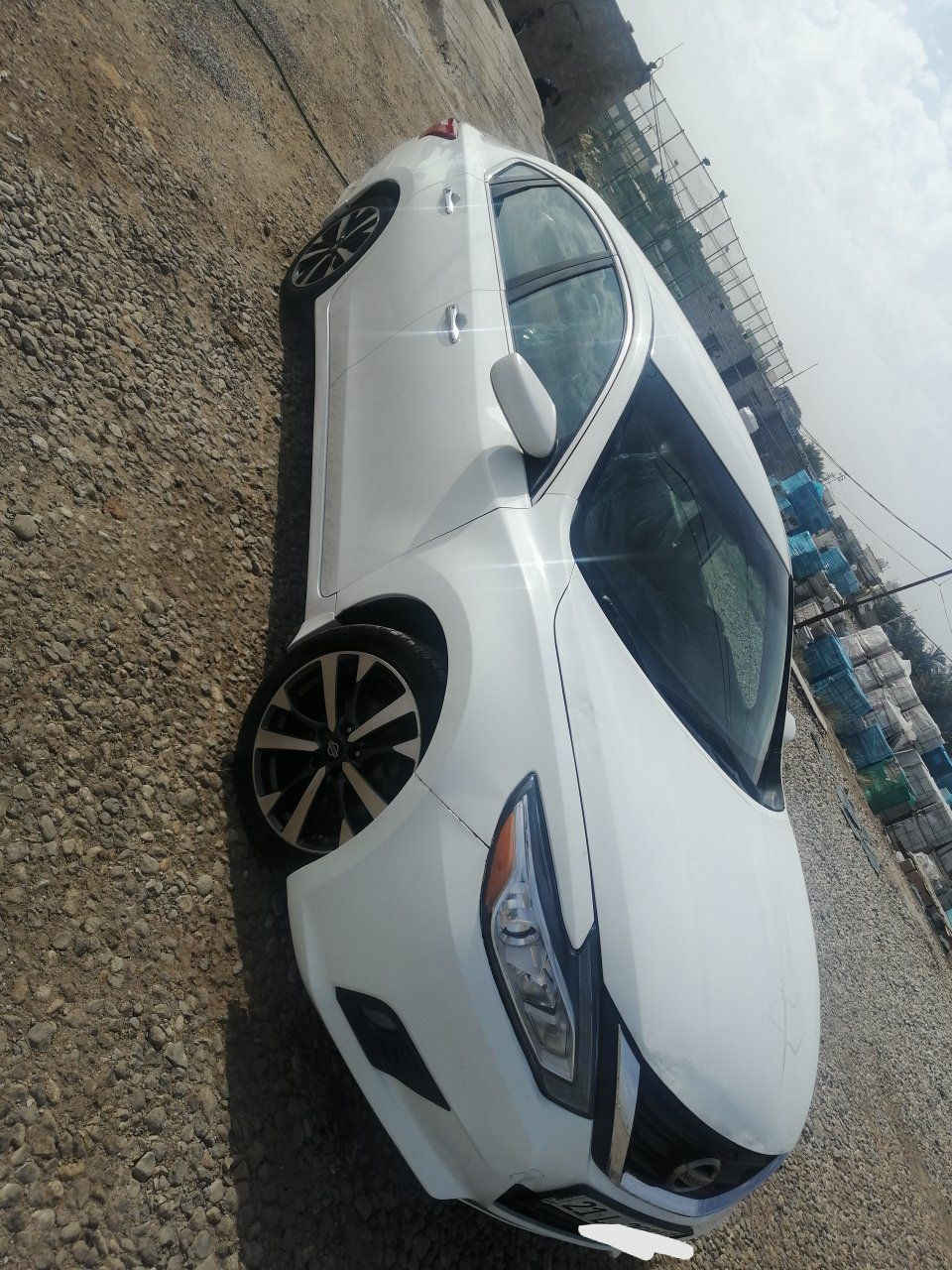 السلام عليكم
نيسان التما  موديل ٢٠١٧  مواصفات S
الرقم : سليمانية   _  بأسمي
كشن كهرباء / مثبت سرعة / تحكم ستيرن / كامرة خلفية / منظومة جديدة  لدات شركة اوزوم تخم عالي وناصي
سيارة جاهزة بشرط  صدر  جديد  كير  مكينة  من كافة نواحي  مجهزة    
ضرر بصيط جدا دعامية فقط
السيارة بدون صبغ  
بدون تبديل اي قطعة بشرط  بدون ارباك  
سيارة جاهزة مال جناي ماتصرف عليه  الف دينار بشرط  .
السعر    ١٣٢    بي مجال بصيط
العنوان  :  ديالى بلدروز
للتواصل  /    ***********
