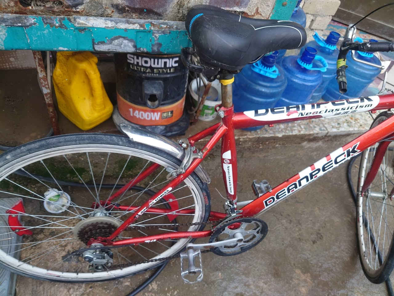 السلام عليكم اخواني بايسكل فقط ناقصه واير بريك خلفي 70 وبي مجال رقمي *********** البايك رود
