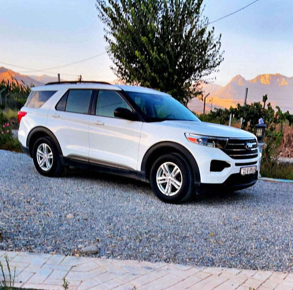 فورد اكسبلور xlt  بيع او مراوس مع برادو
موديل ٢٠٢١ 
تحكمات سترين 
كشنات هيتر 
هوتو هولد 
سايد بريك كهربائي 
كشنات امامية تحكم كهربائي 
تحديد مسار 
مكينة 2.3 تيربو 

ماشية ٨٣ الف 

حادثها جاملغ اليسرى 
بدون دواخل 
ايرباكات سليمة 

***********
