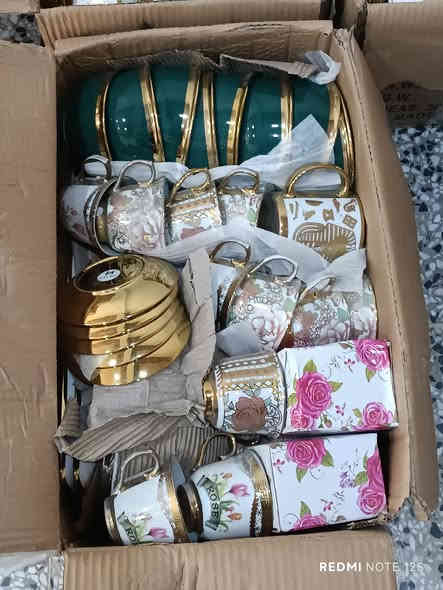 ذهبي ابيض اعداد وسيتات 
كارتون طابقين و3 طوابق 
سعر الكارتون 50 وتوصيل مجاني 
للحجز مراسله الخاص او واتساب *********** 
عنوان صلاح الدين قضاء الدور 
متوفر توصيل لكل المحافظات
