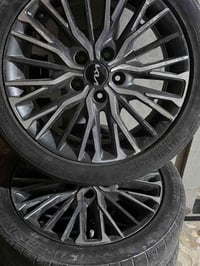 سلام وعليكم يوجد أربع ويل كاب مال سياره فورتي موديل ٢٣ للبيع ٠٧٨٣٢٦٠٦٥...