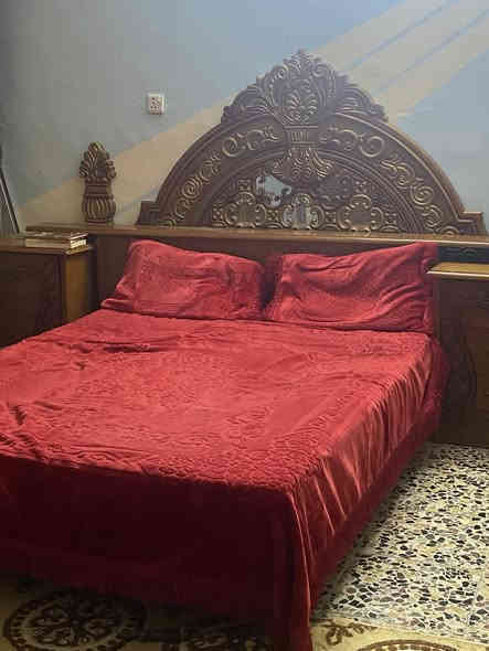 السلام عليكم غرفة نوم للبيع للمكان بغداد كفاءات السيدية رقمي ***********
