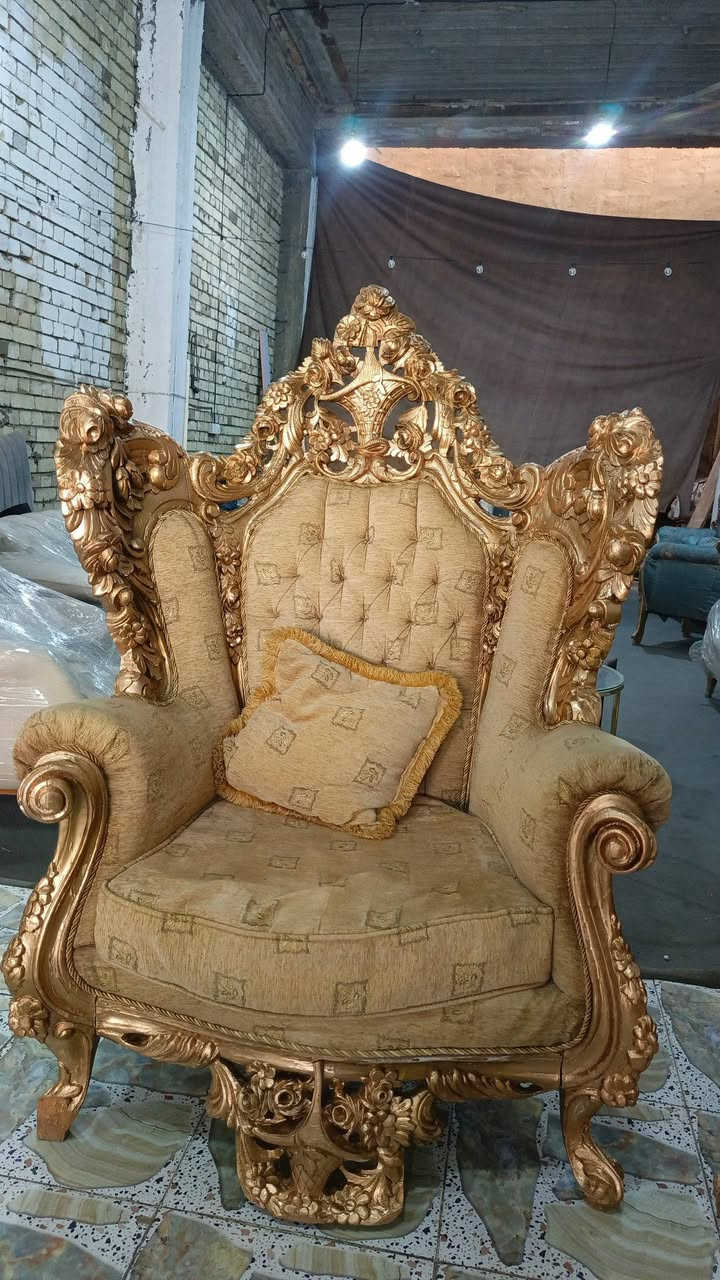 السلام عليكم اخوان
تخم ملكي مصري شغل درجه اولى
8 مقاعد+طبلة وصطيه
لون ذهبي💛
السعر 550 وبي مجال بسيط
العنوان بغداد الطالبيه 
مقابيل علوة الزويني مجاور محلات سيد هاني
معرض اثاث السليمانيه
ملاحضه:البضاعه الي بلمحل تصفيه محل
يعني كل البضاعه اسعار جملة واكو بيهن تحت اسعار جملة 
اكو جديد ومستخدم 
تحياتي للجميع
للتواصل والاستفسار راسلونه واتساب
***********
