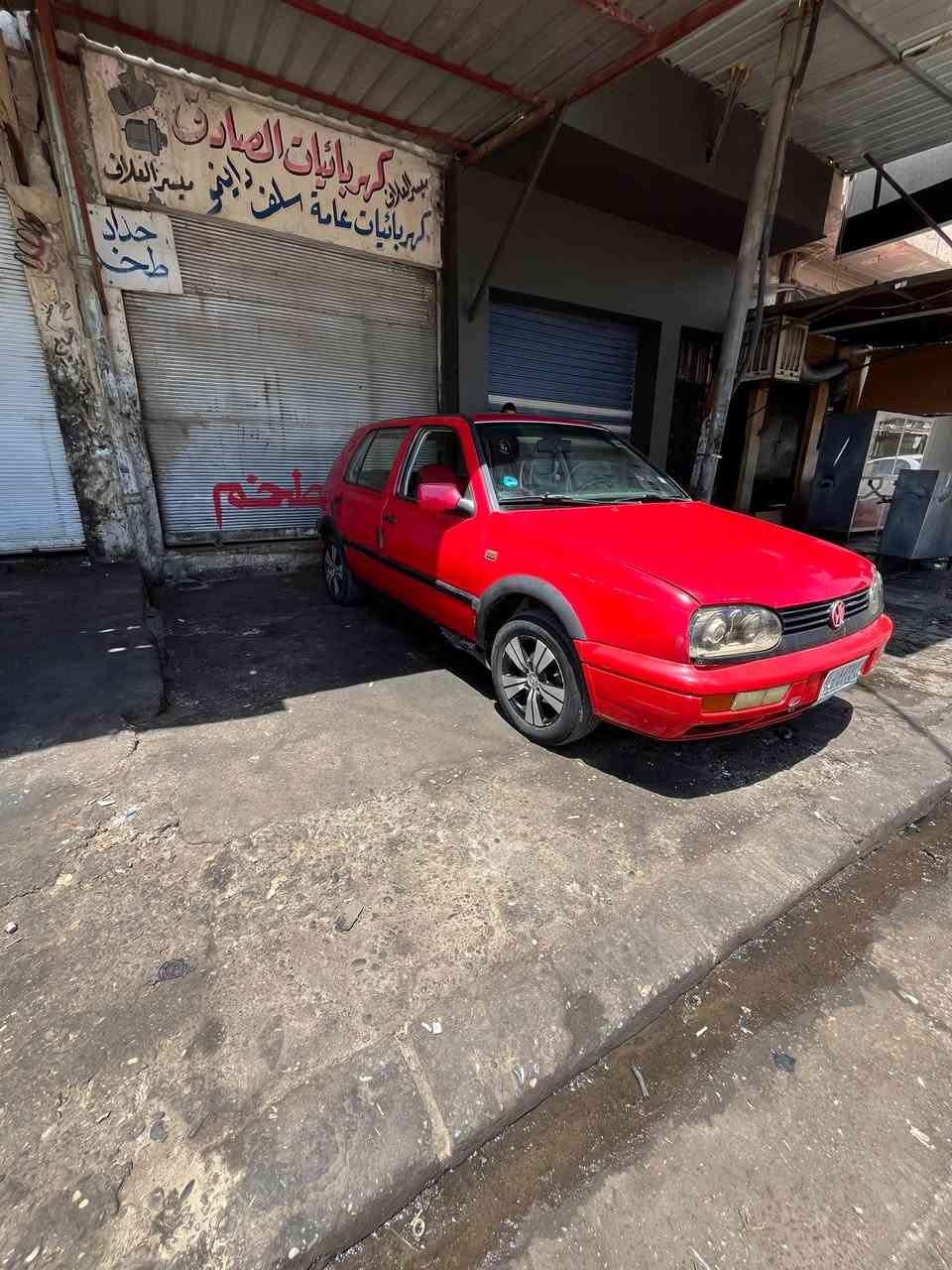 السلام عليكم كولف نفخ للبيع كير ومكينة شرط محرك 1800 بدون تبريد قشر نظيف غرفة حلوة السعر 33 ورقة خاص مقفل للتواصل 
***********
