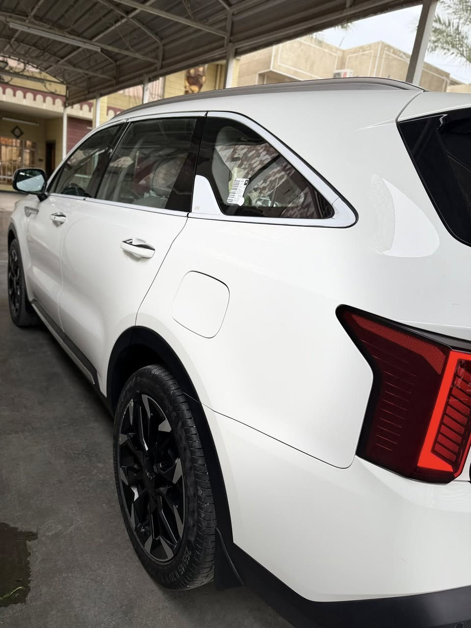 سلام عليكم
للبيع 

كيا سورنتو موديل ٢٠٢٥ خليجي 

رقم بغداد

ستة سلندر 

فول مواصفات عدا الفورويل ولكشن حار بارد 

بصمة

بانوراما 

كير ماوس 

سايد برك بصمة

داتا شو 

ويل ٢٠ 

دبل كامرة 

كشنات كهرباء 

صندوك كهرباء 

حساسا 

كار بلي 

نزول منحدرات 

تحكمات ستيرن 

اوتو هولف 

شفتات ستيرن

شاحن واير ليس 

تشغيل عن بعد 

مري شفط 

السعر ٣١٨ وبيهة مجال 

مكان السيارة بغداد 

الاتصال *********** 

مكفولة فقط بارد بلباب مأشر
