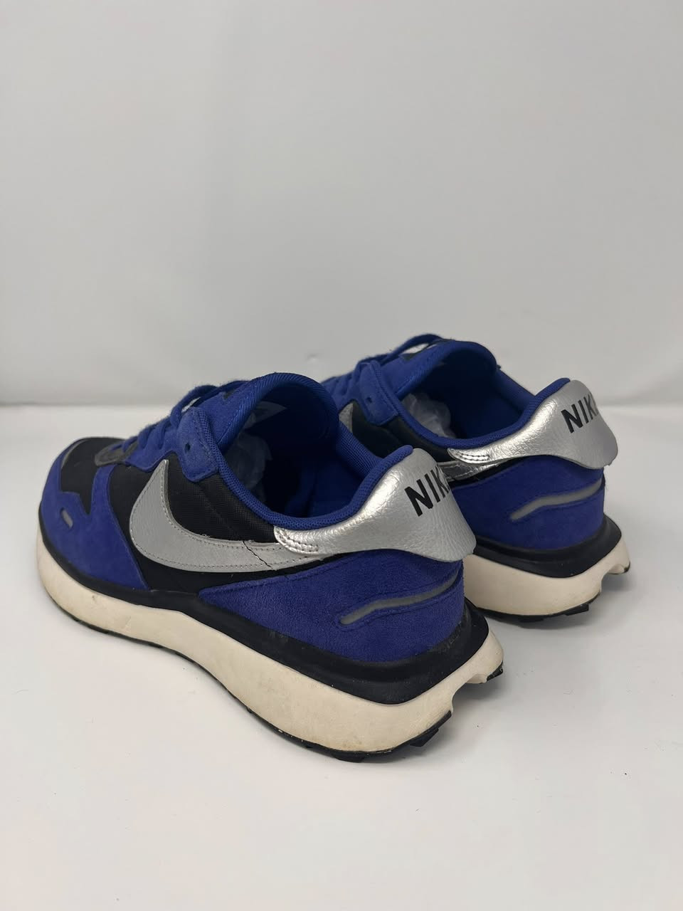 نايك شكل مميز جدا قياس ٤٤ (٢٨سم)الحذاء نضافه 98% باله فيتنامي   مختوم من كل مكان السعر 30  الف دينار قفل للتواصل خاص او واتساب


**إذا كنت صاحب هذا الإعلان وتريد حذفه لأي سبب، رجاءا أرسل رسالة إلى الدعم الفني**