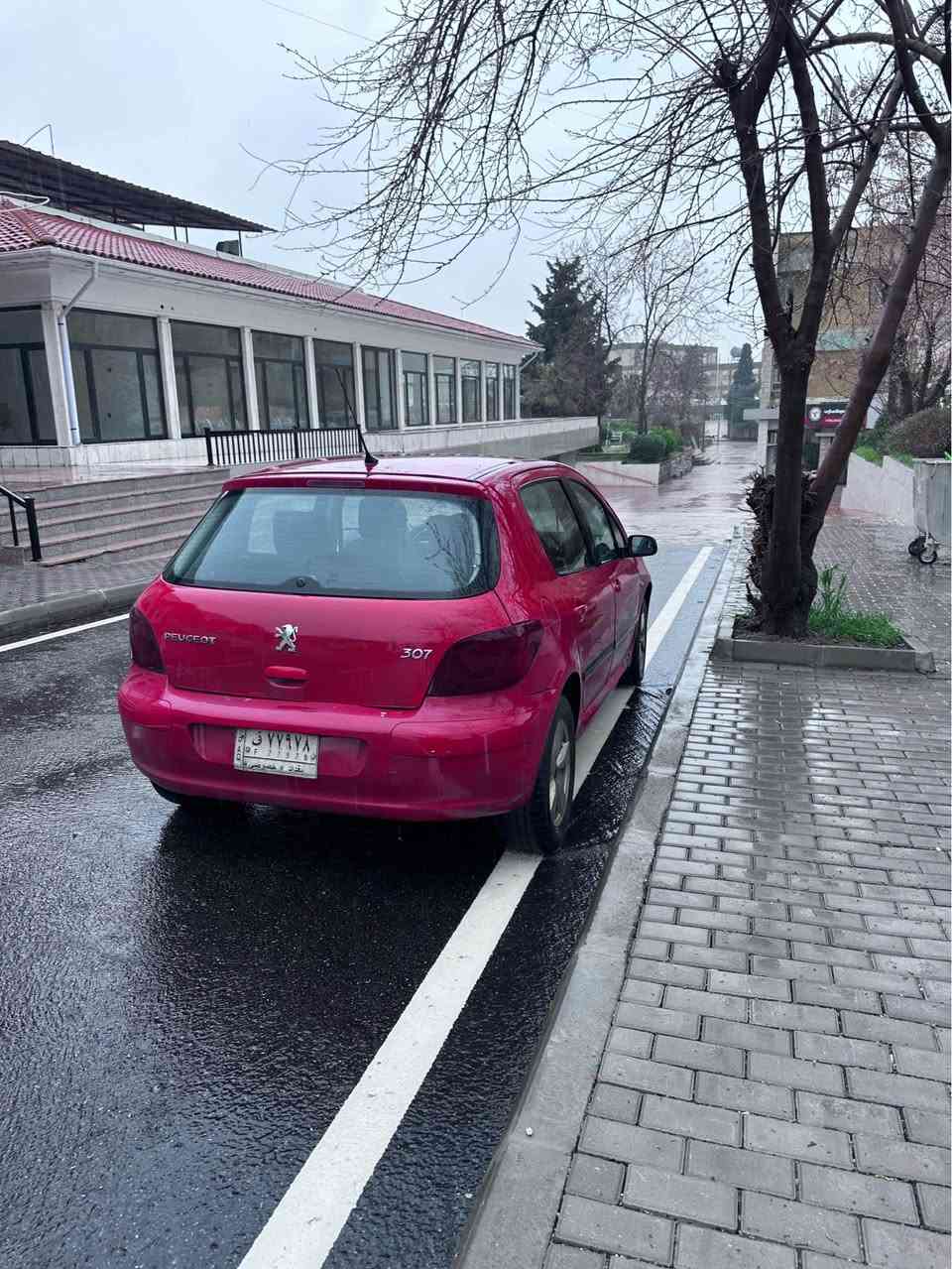 بيجو موديل ٢٠٠٦ سنه وي تازه 2027مشروع وطنية يةك بارجةى بوياخة صاحبي سةنوي لة سليمانية تحويل و وكالة غرامة بشرط گێر و مەکینەی یارس نرخی ٣٨ گەلا ***********  يان *********** السليمانية, العراق
