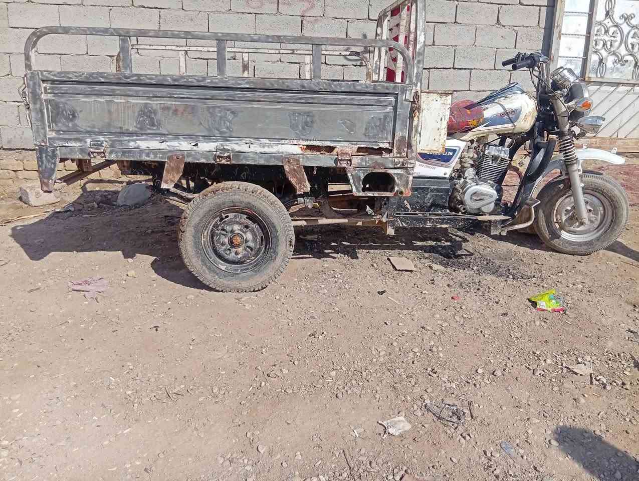 سلام عليكم شباب ستوته لبيع موديل 2016 وراق كامله ستوته حلوه مكينه ما مفتوحه
جديد لبدي عوزله بس صبغ مكانك ناصريه سجن لصلاح بحي بل سبل 

تايرات جديد تعمير شواصي كله جديد هاذه رقم الهاتف ***********

شراي يجي خاص  كربايات كله شغله سلف هندر  مو شراي لا يجي خاص
