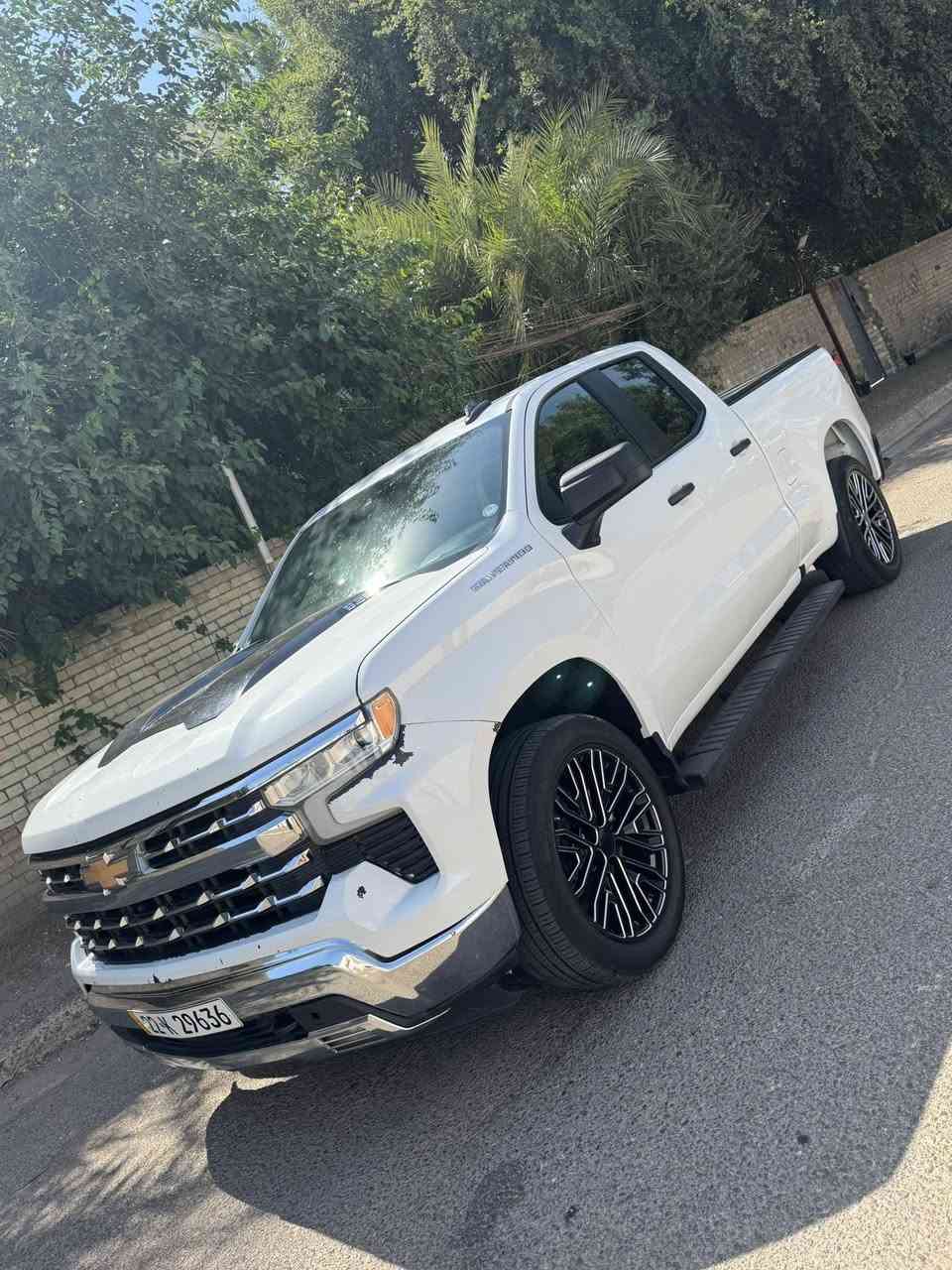 سلام عليكم سلفرادو موديل 25 ماشيه 38 حادثه جاملغ وشويه من بنيد مكينه 4 سلندر مكان سياره بغداد استفسار ***********
