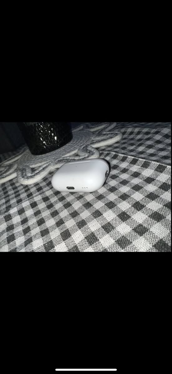 سماعه ايربود يرو 2
سماعه بوكس + تك فقط ايربود برو 2  📱 
نضافه 96‎%‎ 
بطاريه 100‎%‎ شحن يطول 10 ايام اكثر
بوكس و تك حرف R موجود 
حرف L ضايع 
سعر 160 قفل 
استفسار اتصال 
‏‭***********
او وتساب 
مكان بغداد حي العامل
