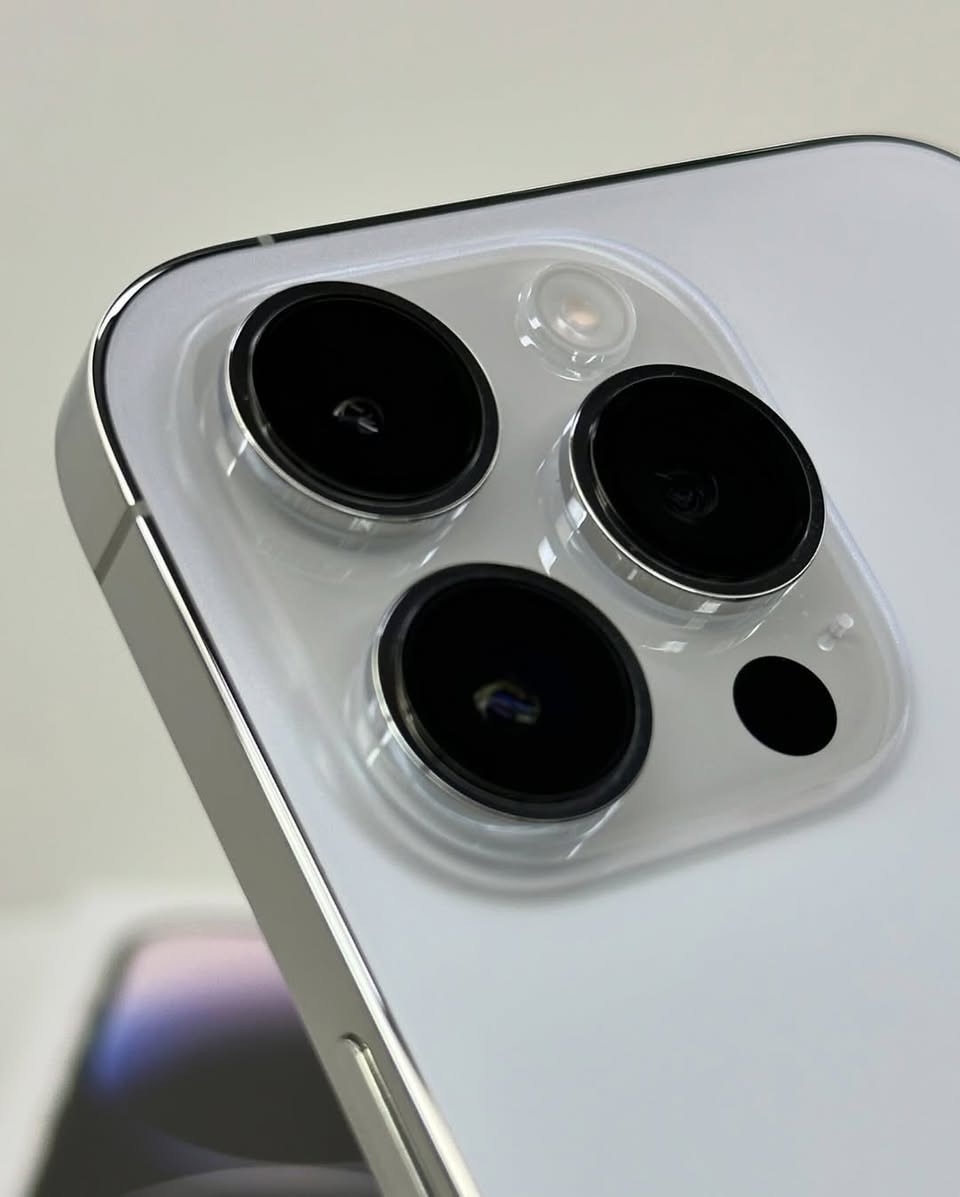 للبيع ايفون ١٤ برو ماكس شرق اوسط ماستر ذاكرة ٢٥٦ بطارية ٨٧ .


**إذا كنت صاحب هذا الإعلان وتريد حذفه لأي سبب، رجاءا أرسل رسالة إلى الدعم الفني**