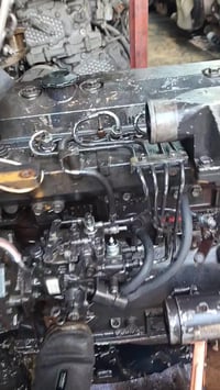 موجود محركات كوماتسو  جديدة وارد ياباني سعر 18$  07814246184