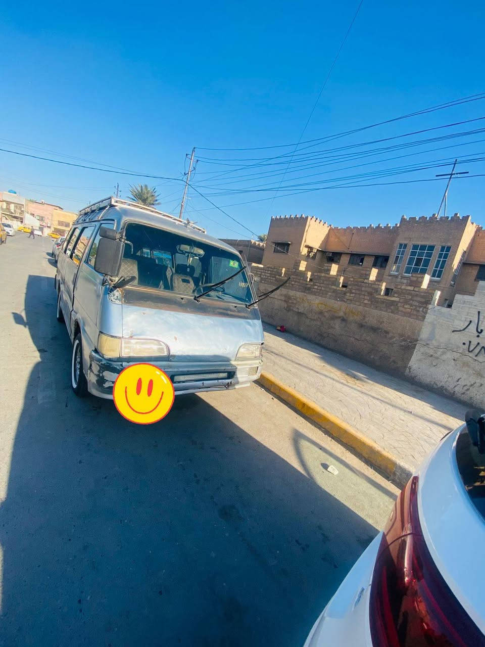 سلام عليكم سياره اسياه  موديل  93  ابيع رقم بغداد احمر سياره جاهزه من كلشي تخم تاير جديد حداديه جديده صدر امامي خلفي جديد مكينه كير اكسل جديد  سياره نضيفه بيه بيبان ثنين تيديل سايق ولصدر جدد تحويل ثاني يوم سعر 54 وبيها مجال مكان بغداد  الستفسار / ***********/  /***********
