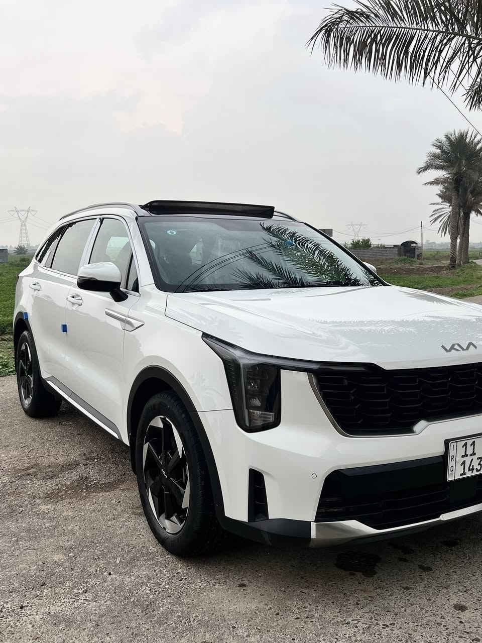 تحية طيبة 🌹🌹
للبيع كيا سورنتو خليجي ضمان الدولية 
موديل 2024 
ماشيه 18 حقيقي سبير منازل اطارات الشركة جواها وبعدهن جدد لوك 
السيارة مكفوله كفاله عامه من كل النواحي 
حتا الفابلون ولزكات الشركة بيها 
المواصفات 
بانوراما بصمة تشغيل +بصمة أبواب صندوق كهرباء 
سبعة راكب ثلاث قطع تبريد محرك v6
كير ماوس 8 سرعات شفتات ستيرن 
كراسي كهرباء تبريد بيانو منفصل 
شاشة دجتل اريل نفكيشن جي بي إس
واير شاحن ليس كامره خلفيه دواره 
حساسات امامي خلفي بردات أبواب 
وبعد بيها مواصفات 
رقم بغداد باسمي شخصياً تحويل مباشر 
سعرها مناسب عند التصال مكاني بغداد ابو غريب 
هاتف *********** 

واتساب 👈‭0786 735 4669‬
