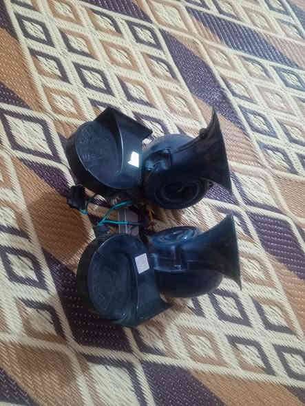 سلام عليكم
هورن يوكن للبيع مقسم وكامل هوه وفروخه بكاني بصره لقبله ***********
