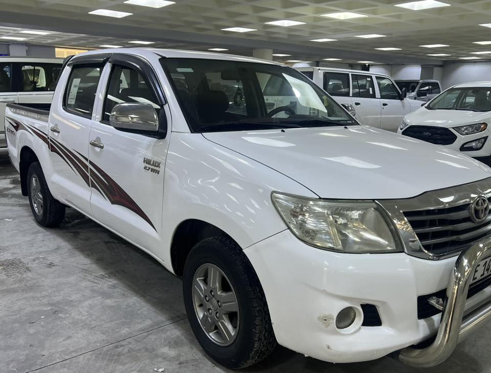 للبيع تويوتاهايلوكس موديل 2012سعودي شاصي 19رةقمة سليمانية بسمي بشرط طحويل مابي صبغ گيرعادي سيارة حلوة سعرة 185$مكان كلار ***********
