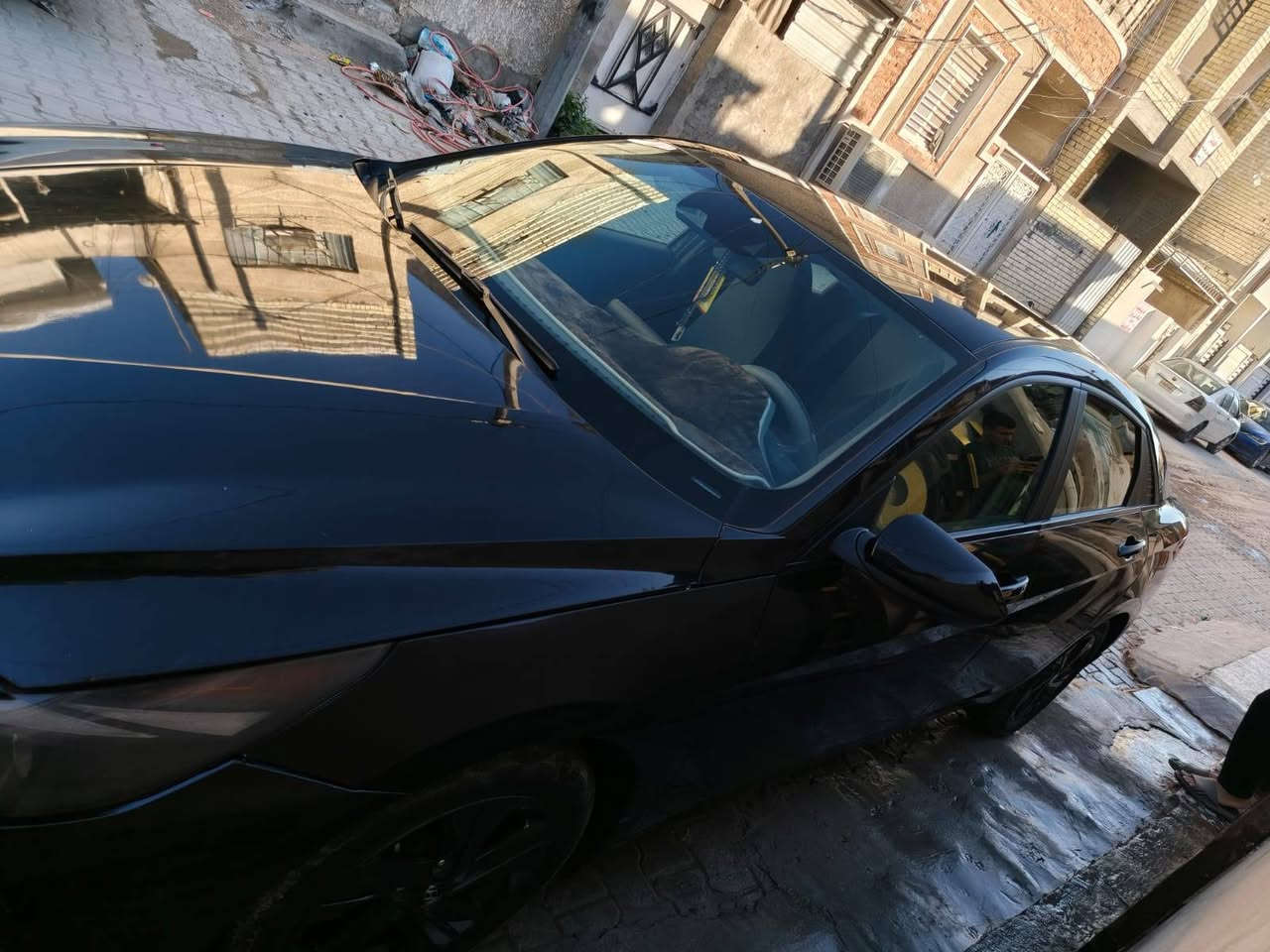 السلام عليكم سياره النترا امريكي موديل 23 محرك 2000 دوش سياره خير من الله ماشيه 42 حادثها بنيد معمر نفسه السعر 170 وبيها مجال بسيط 
العنوان بغداد الحرية شراي اتصل ***********
