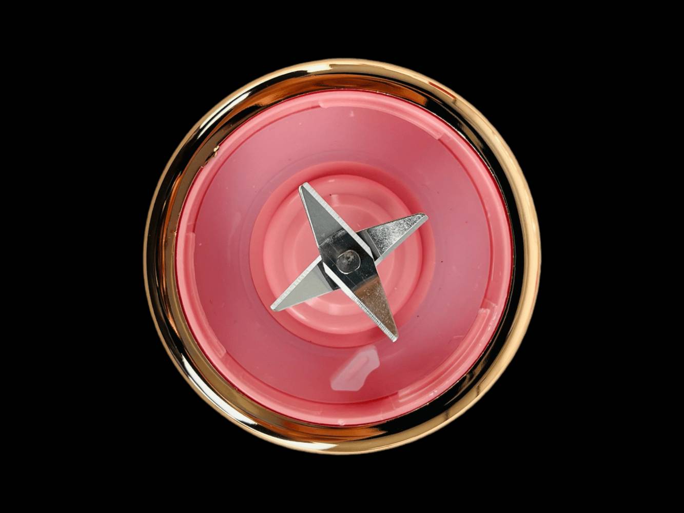 عندي خلاط عصير محمول متعدد الوظائف، مثالي للاستخدام في المنزل أو أثناء التنقل. يجي مع أكواب بلاستيكية شفافة وشفرات حادة مصنوعة من الستانلس ستيل لسهولة التحضير والتنظيف. بالإضافة إلى ذلك، يجي معه مضرب بيض لاسلكي لتسهيل الخبز والطهي. وأخيرًا، صينية لتشكيل السمبوسة أو الكيك، مع تصميم يساعد على الإنتاج السريع والناس يحبونه.

لا تترددوا بالاتصال لمزيد من التفاصيل!