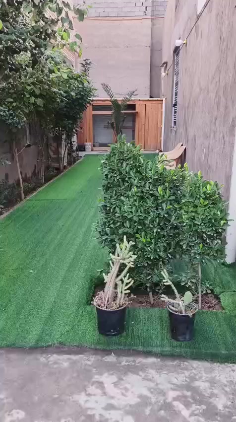 سلام عليكم دار البيع المساحة 250متر90حديقةو160بيت عوزلة بس كاشي العنوان بغداد سبع قصور شارع المشروع قرب مولد براهيم المحمداوي التفسار***********
