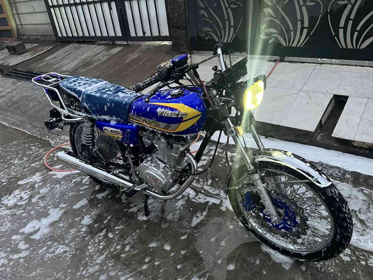 للبيع موديل 25تايكر نظافة فول ما في أي عيب مكان كركوك حي العسكرسعر 620وبي مجال رقم ***********
