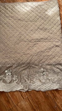 مفرش تخم • جديد • ٨ مقاعد