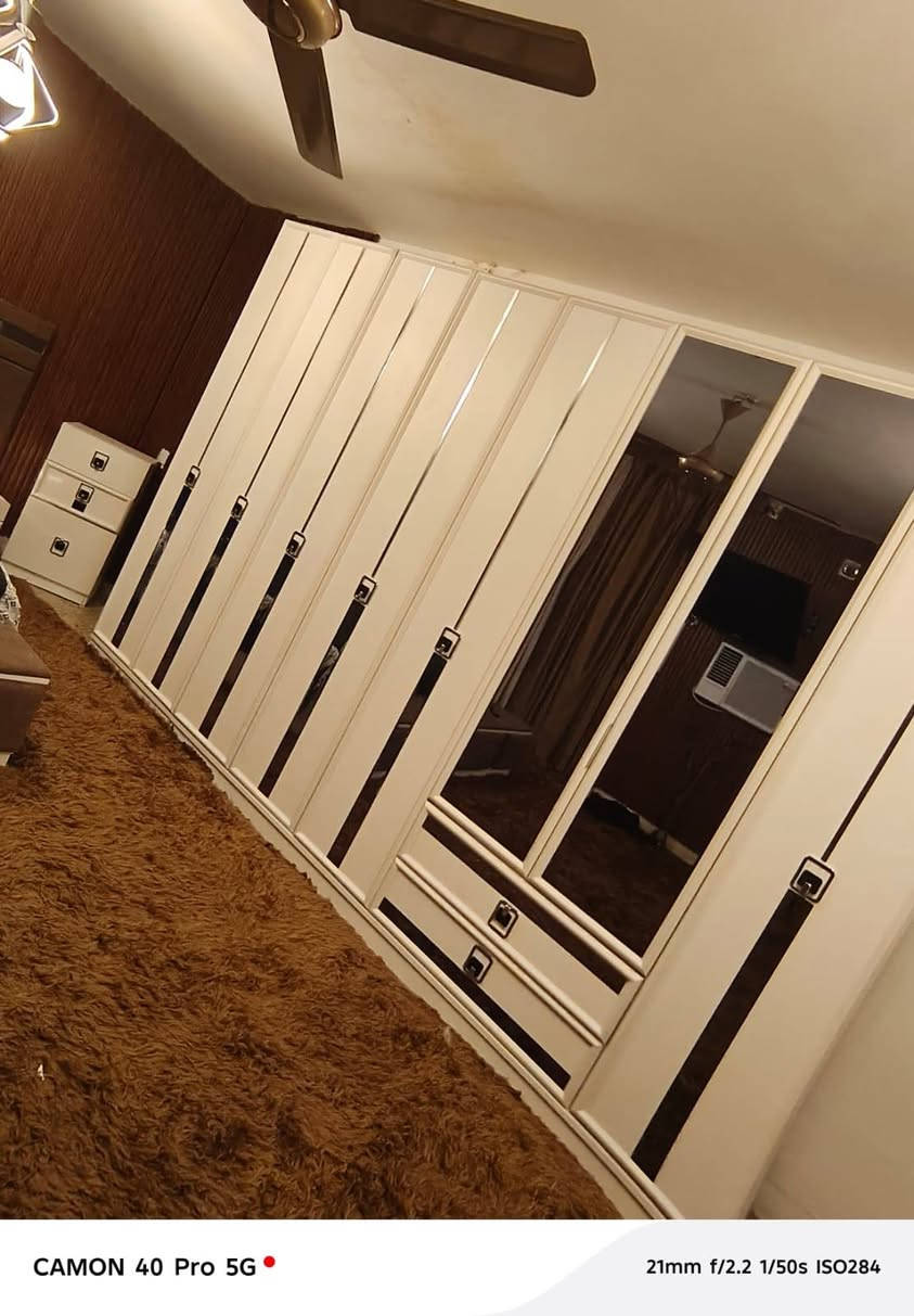 غرفة تركية للبيع اخت الجديدة صار شهر من شتريتها سبب البيع لغرض السفر تواصل خاص
***********
