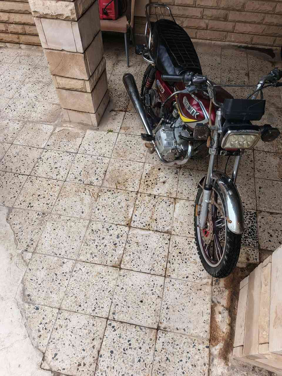 سلام عليكم ايراني2023منفيس موجود
جميع الكهربائيات شغاله دبلات جدد خلفي وامامي 
سعره 425بي مجال بسيط 
***********
