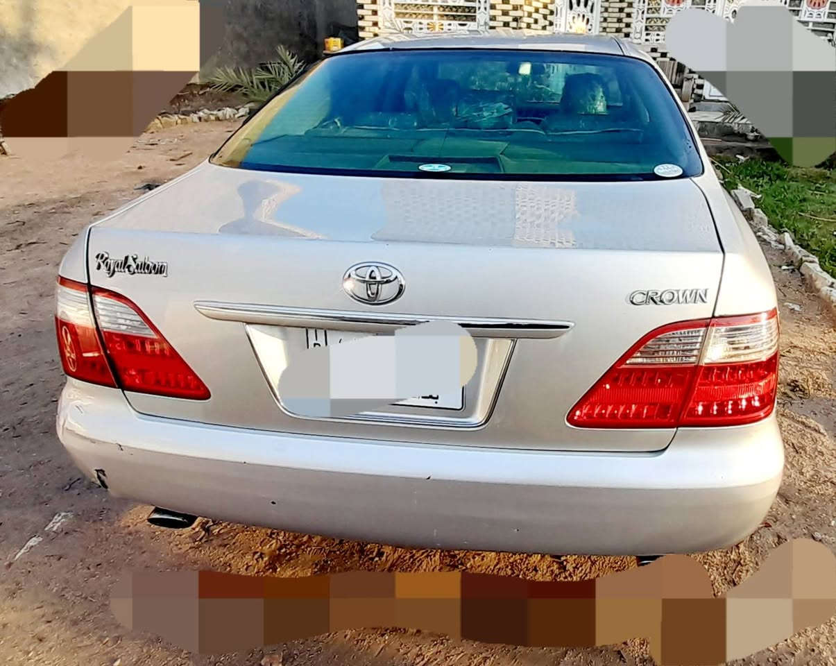 شاهينه 2004 ادوات گصة جنطه سياره جديده مكينه وگير وحداديه وتبريد على الشرط متومه بغداد سنويه عظم للبيع او المراوس السعر 37 للتواصل ***********
