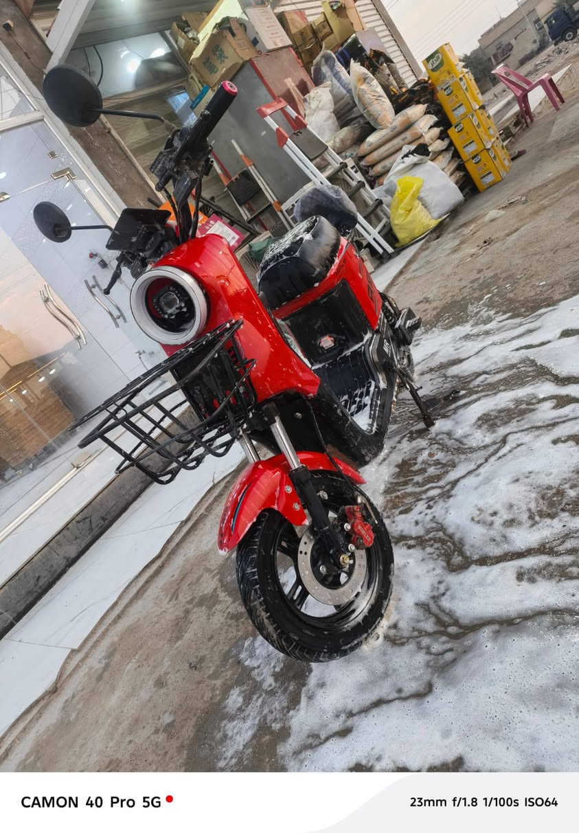 سلام عليكم عندي دراجه شحن لبيع كلشي مابيها كامله مكاني بصره زبير مربد قديم ***********
