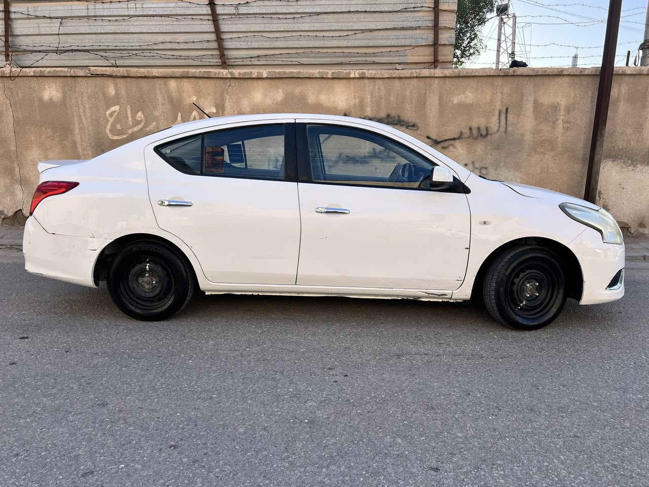 اللهم صل على محمد وال محمد 
السلام عليكم 
نيسان صني 2019 مكفوله من الصبغ والتبديل بيها مكانات بارد  السعر 98 وبيها مجال مكلف بالنشر رقم راعيها 
(***********)
