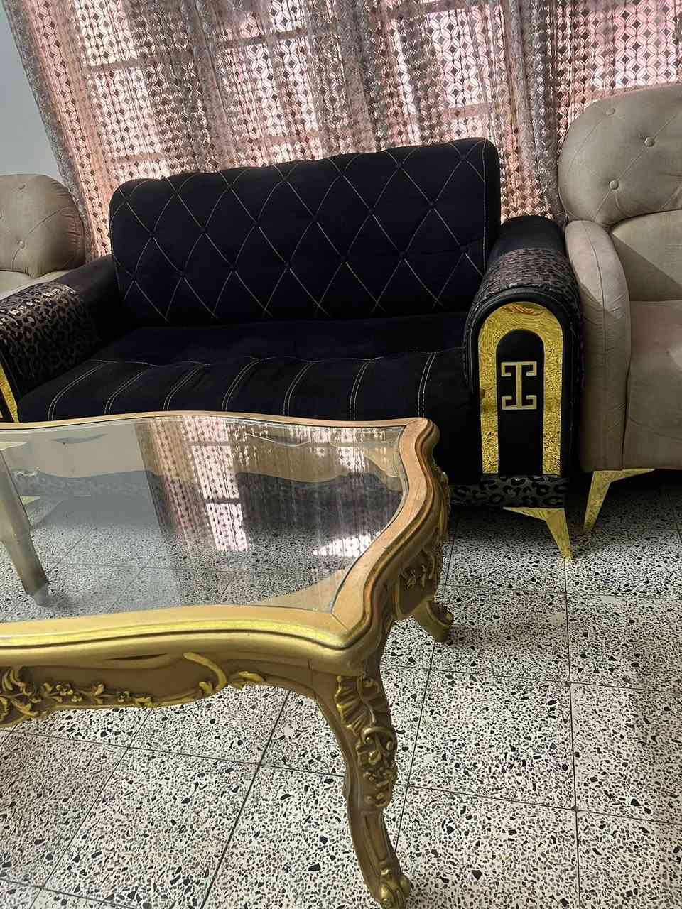 قمفه مع كراسي ٢ مع طبله ٣٠٠ الف مكان اليرموك


**إذا كنت صاحب هذا الإعلان وتريد حذفه لأي سبب، رجاءا أرسل رسالة إلى الدعم الفني**
