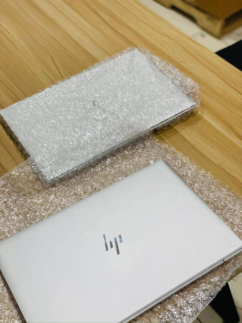 🎆 عروض خاص ♥️✨
💻 HP EliteBook 845 G8 – أداء احترافي في تصميم أنيق ✨
🔹 المعالج: AMD Ryzen 5 PRO 5650U
🔹 الرام: 16GB DDR4
🔹 التخزين: 256GB M.2 SSD
🔹 الشاشة: 14” FHD
🔹 ⭐ كارت الشاشة: AMD Radeon Graphics — أداء ممتاز للمهام، المونتاج ، والألعاب والجرافيك والبرمجة 🎮🔥
🎁 شنطة + ماوس + استيكر عربي
🛡️ ضمان 6 شهور + 14 يوم استبدال
🌍 استيراد أوروبي فرز أول
💬 ومتاح موديلات تانية – إحنا بنختارلك الأفضل حسب احتياجك
💰 سعر مفاجاه
📲 كلّمني واتس واعرف العرض قبل ما يخلص 🔥
https://wa.me/201141091106


**إذا كنت صاحب هذا الإعلان وتريد حذفه لأي سبب، رجاءا أرسل رسالة إلى الدعم الفني**