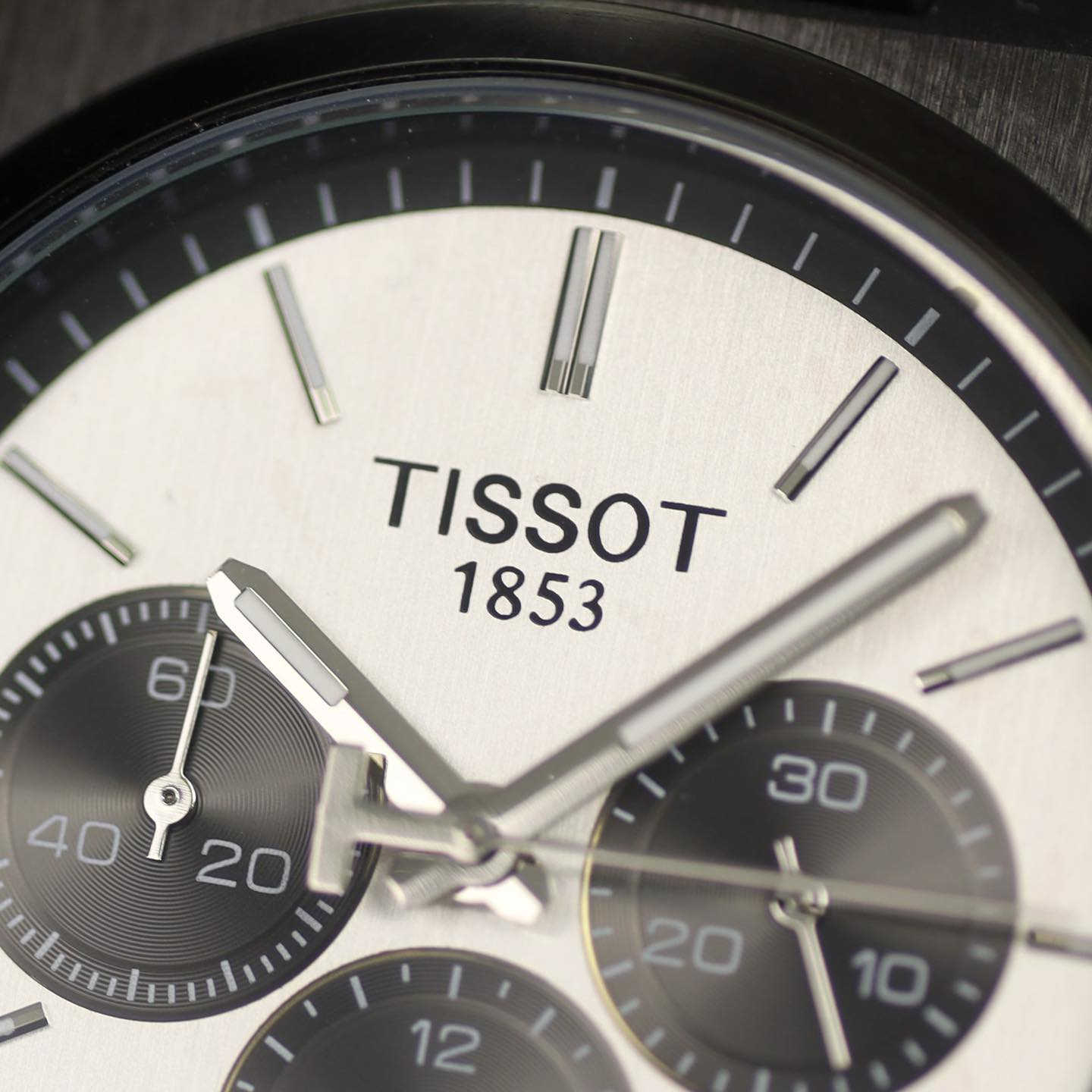 Zain_Watch
ساعة رجالية ماركة TISSOT

المواصفات 
.اللون ابيض واسود
.ساعة توقف
.زجاج مقاوم للخدش
.السير جلد طبيعي باللون الاسود 
.تاريخ يومي
.جميع السناتر شغالة
.ضمان مدة سنة
.تأتي مع علبة جلد

السعر (47.000)
يوجد توصيل لجميع محافظات العراق
(التوصيل من يوم الى ٣ايام)

للإستفسار:***********
او مراسلة الصفحة
♦️التصوير داخل الصفحة تصويرنا

#ساعات #رجالي #توصيل #f #اكسسوارات #العراق #m #a #ملابس #ماركة #tiktok #instagram #fashion #facebook #تجميل #أناقة #هدايا #هدايارجاليه #هدايامميزة #ضمان #hublot #followforfollowback #explorepage #ex #explore #share #like #instalike #save #money
