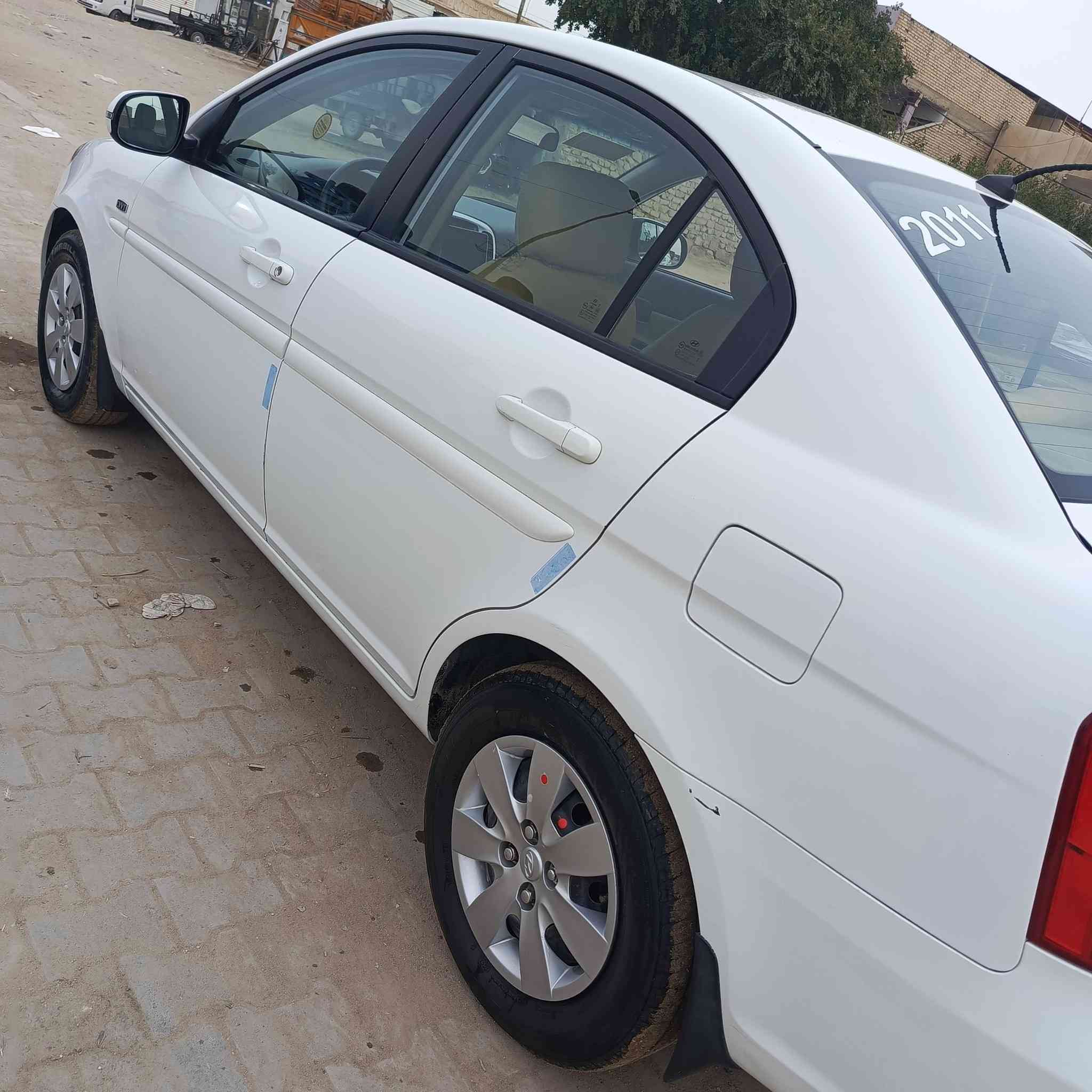 اكسنت موديل 2011 مكفوله ماشيه69 الف كيلو متر خليجي
النجف حي الشرطه مكلف بلنشر السعر 115
هذا رقم راعيها بيه واتساب ***********
