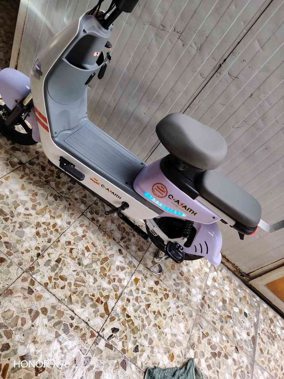 سلام عليكم عندي دراجه شحن جديده لوك السعر225مكاني الأمين الثانيه ***********
