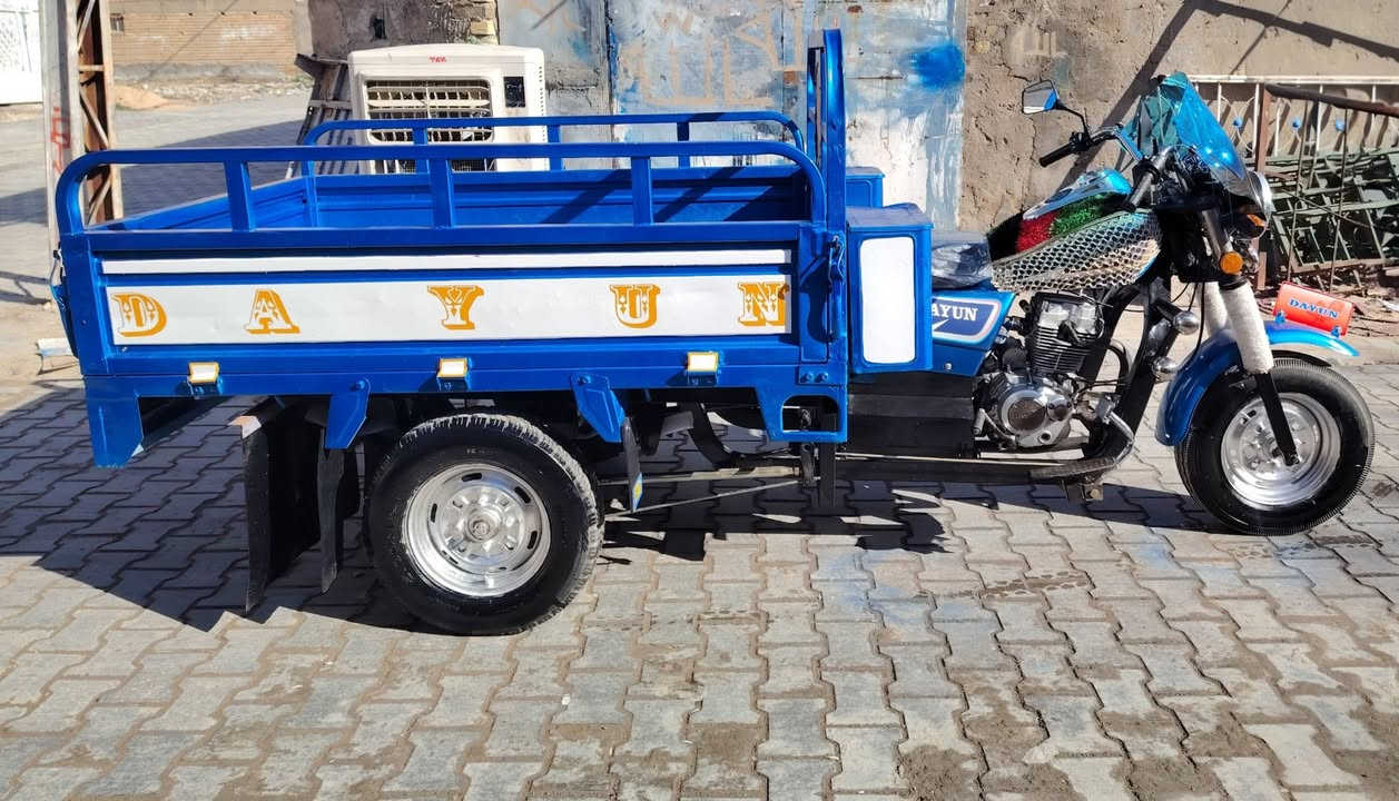 السلام عليكم ستوته للبيع موديل 2016 محرك 20 مجفت قبل ٢٠ يوم الستوته كاه جديد كهربيات ضفيره كله جديد مصبوغه السعر 1700 وبيه مجال المكان واسط قظاء الحي رقم التلفون ***********
