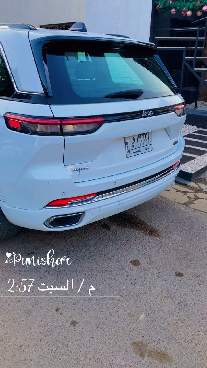 سلام عليكم جيب موديل 23 ماشيه 46 خليجي وكاله هارلم اوفر لاند يعني فول الفول رقم بغداد باسمي السياره مكفوله عدا طخه بالباب الخلفي موضحها بالصور مكاني اليرموك السعر 44 وبي مجال للاتصال ***********
