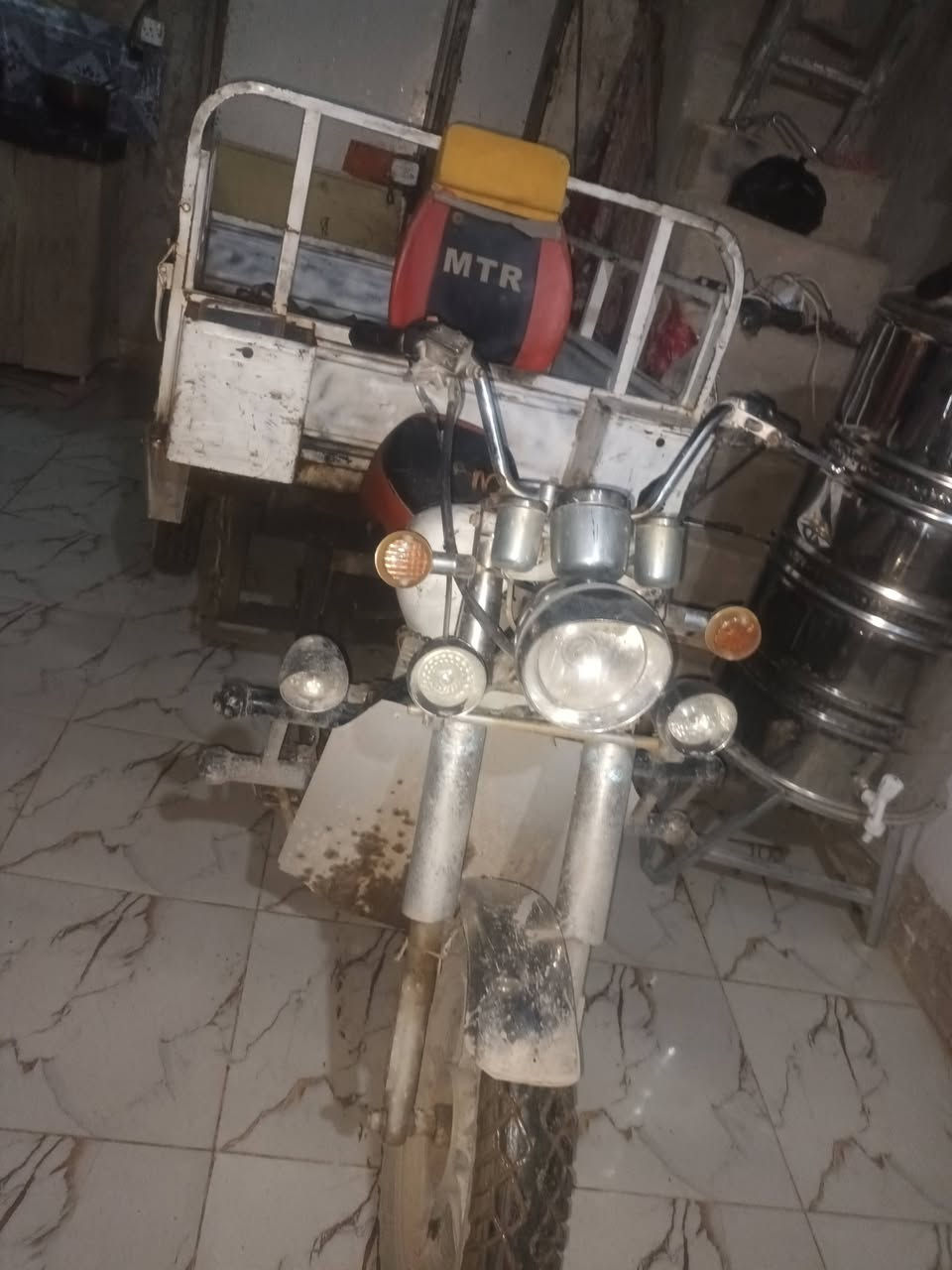 ستوته كلك مكفوله من سرقه موديل 16 سعر 600 وبيه مجال للشراي مكان كوفه حي ميسان ***********
