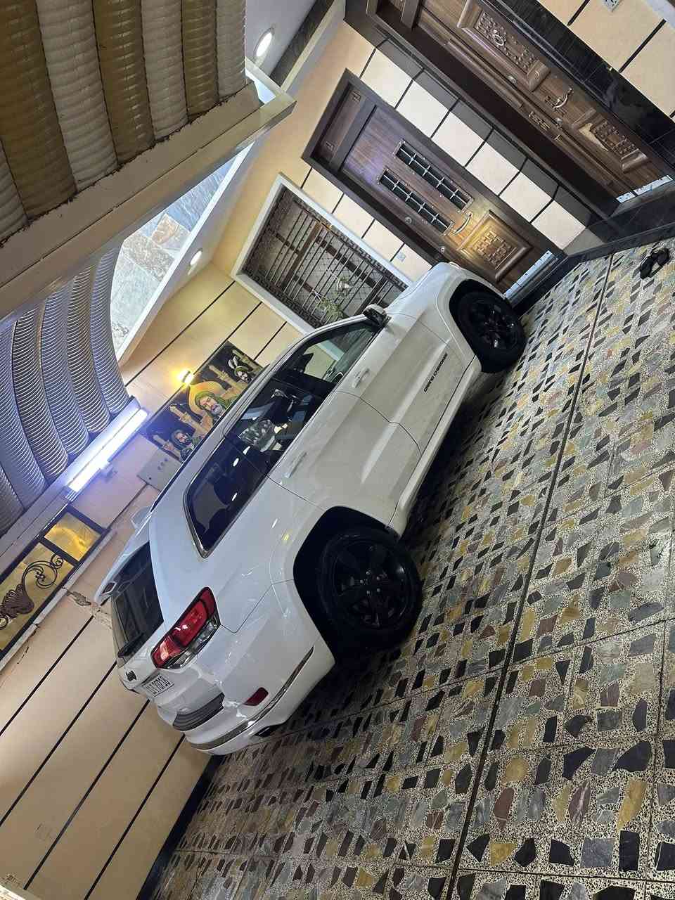 السلام عليكم جيب سومنت اعله فئه فوووول 1/1 جكات فول مديل 2016
حلوه بشكل وارد أمريكي حادث جاملغ وبنيد ونص صبغ مصبوغات بدون اي ارباك كله سليم ماشي 131  سيارة بسمي تحويل مباشر اي وقت الي يعجبك 
عنواني بغداد الخاص اعتذر 
 ***********
